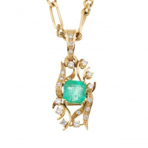 DIAMOND AND EMERALD PENDANT.