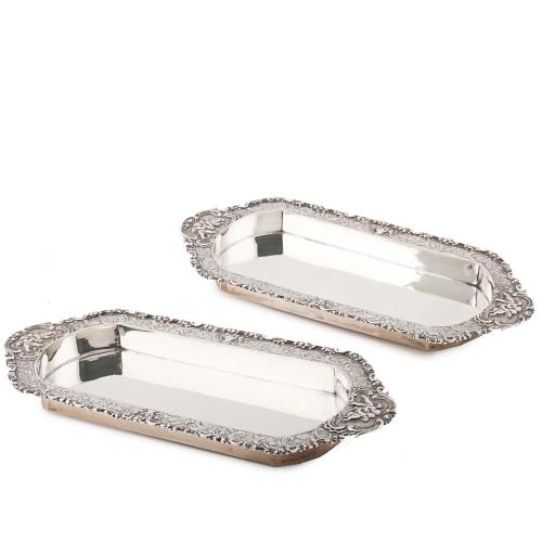 WEINRANCK & SCHMIDT. PAIR OF GERMAN HANAU SILVER TRAYS, END C19th.