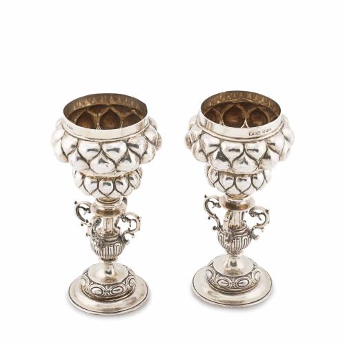 PAIR OF ENGLISH SILVER GOBLETS, EARLY C20th.