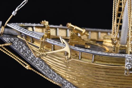 MODEL IN GOLD, DIAMONDS AND SAPPHIRES OF THE FRENCH SHIP "L