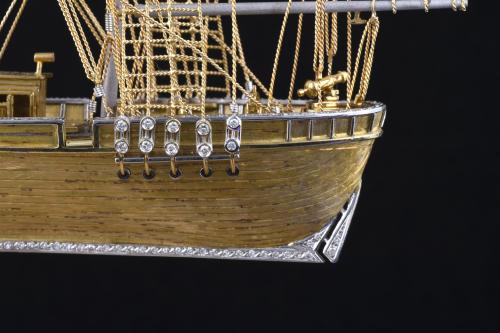 MODEL IN GOLD, DIAMONDS AND SAPPHIRES OF THE FRENCH SHIP "L