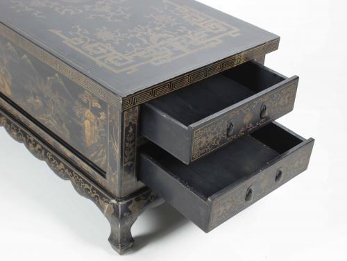 ORIENTAL STYLE COFFEE TABLE, MID 20TH CENTURY.