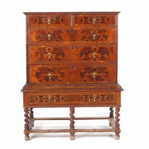 "HIGHBOY", ENGLISH HIGH CHEST OF DRAWERS, WILLIAM AND MARY STYLE, LATE19TH-EARLY 20TH CENTURY.