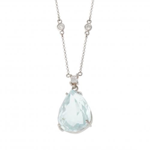 PENDANT WITH AQUAMARINE AND DIAMONDS.