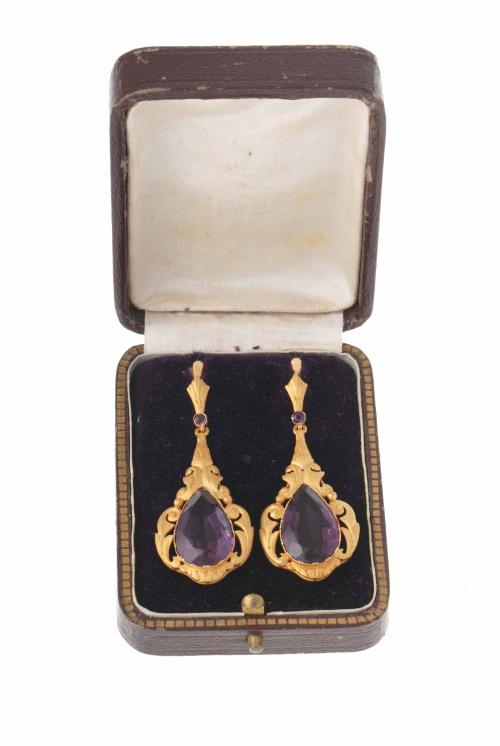 ELIZABETHAN EARRINGS, MID 19TH CENTURY. 