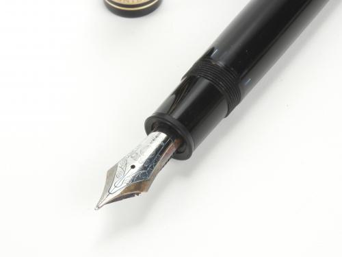 MONTBLANC. FOUNTAIN PEN.