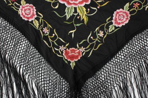 MANILA SHAWL, MID 20TH CENTURY.