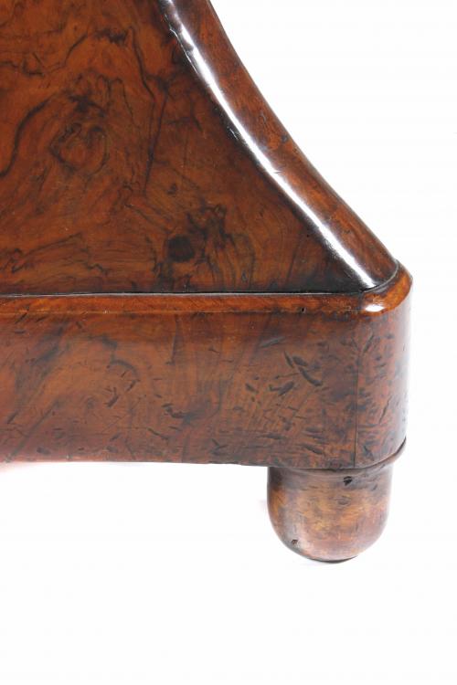 FRENCH RESTORATION COFFEE TABLE, CIRCA 1820.