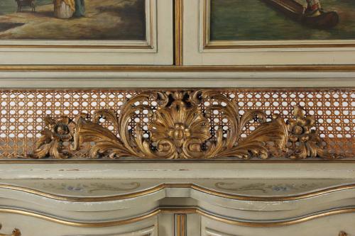 VENETIAN STYLE CABINET AND RADIATOR COVER, MID 20TH CENTURY.