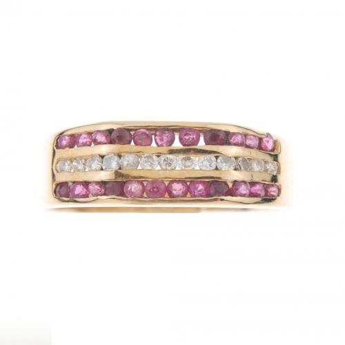 RUBIES AND DIAMONDS RING.