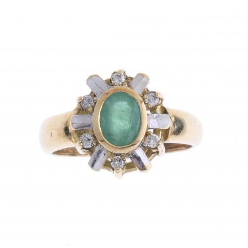 DIAMONDS AND EMERALD ROSETTE RING.