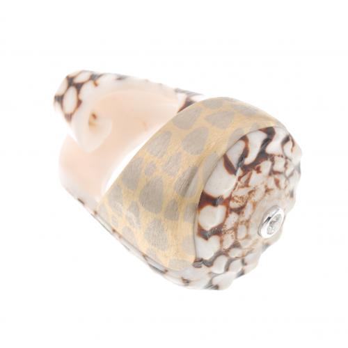 LARGE RING WITH A NATURAL SHELL, A UNIQUE PIECE.