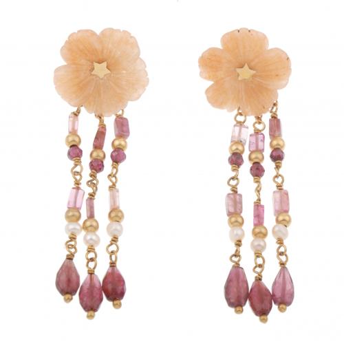 GARNETS FLOWER LONG EARRINGS.