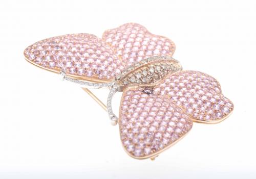 DIAMONDS AND SAPPHIRES BUTTERFLY BROOCH.