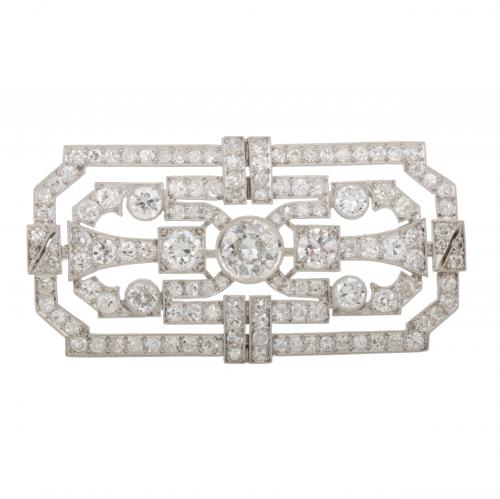 PLATINUM AND DIAMONDS BROOCH.