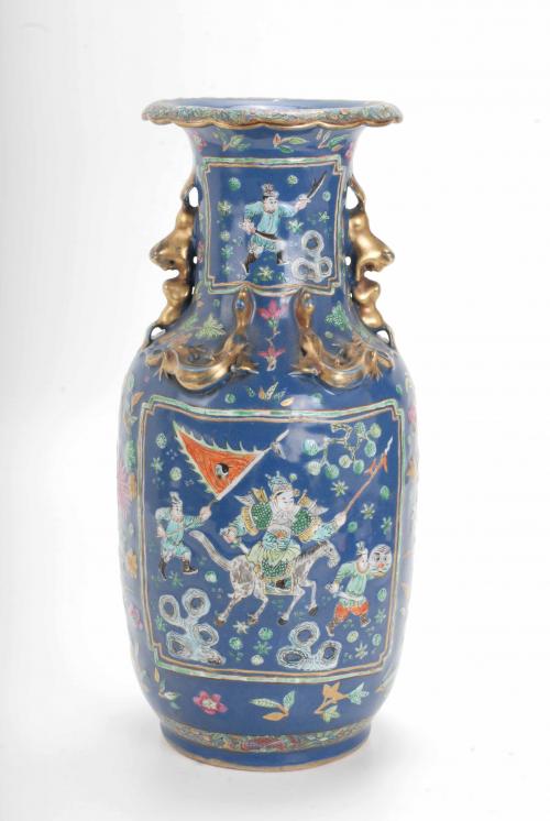 CHINESE VASE, MID 20TH CENTURY.