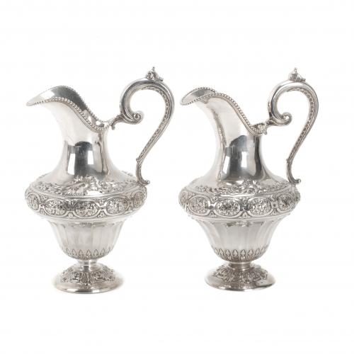 PAIR OF SPANISH WATER JUGS IN SILVER, 20TH CENTURY.