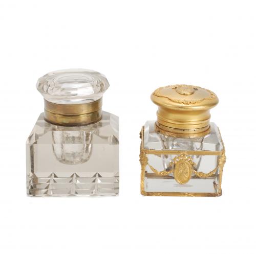 TWO FRENCH EMPIRE-STYLE INKWELLS, FIRST THIRD 19TH CENTURY. 