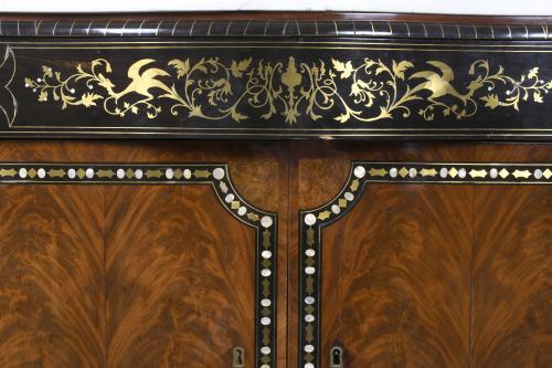 ELIZABETHAN "À VANTAUX" CHEST OF DRAWERS, CIRCA 1845.