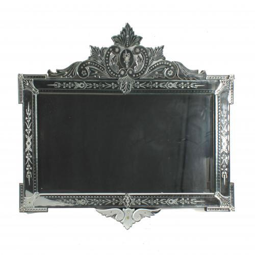 VENETIAN MIRROR, EARLY 20TH CENTURY.