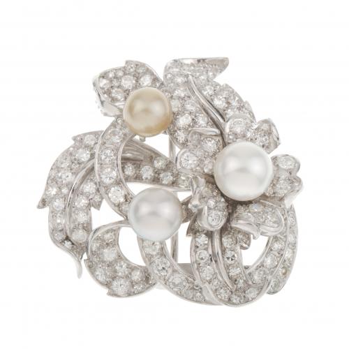 DIAMONDS AND PEARLS FLOWER BROOCH.