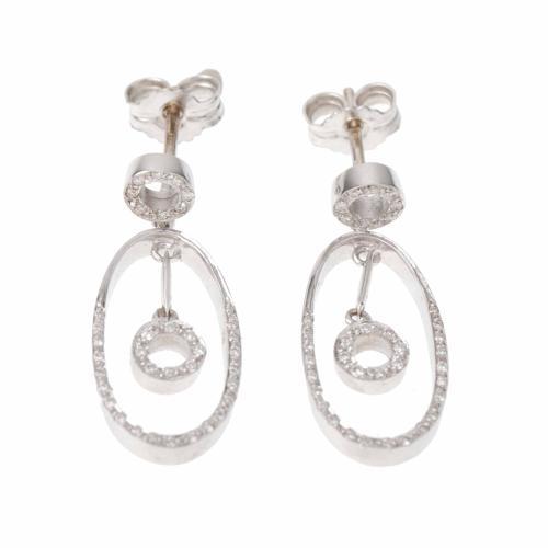 WHITE GOLD AND DIAMONDS EARRINGS.