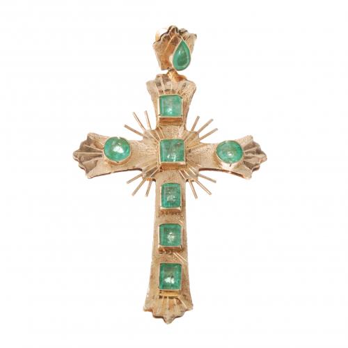 COLOMBIAN EMERALDS CROSS PENDANT.