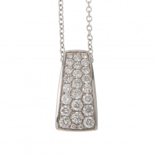 DIAMONDS PAVÉ PENDANT WITH CHAIN.