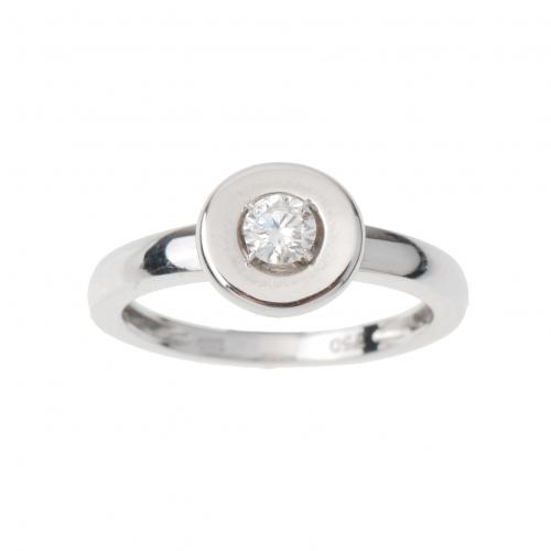 SOLITAIRE RING.