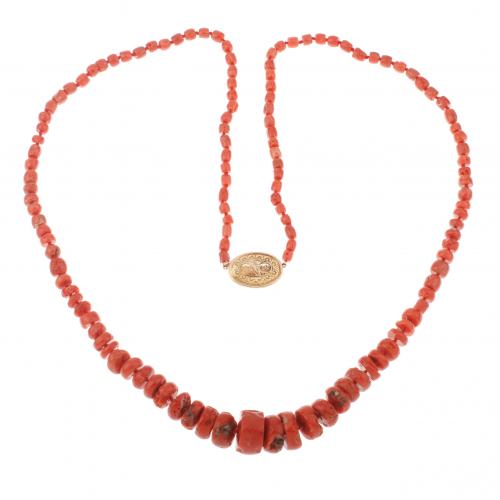 CORAL BEADS LONG NECKLACE.