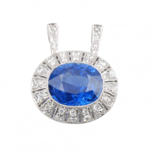 SAPPHIRE PENDANT.