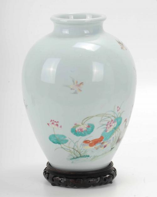 CHINESE VASE, QING DYNASTY, LATE 19TH CENTURY. 