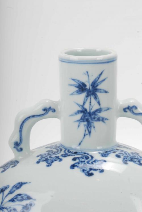 CHINESE VASE, QING DYNASTY, YONGZHENG OR QIANLONG, 18TH CEN