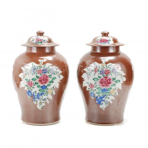 PAIR OF CHINESE JARS, QING DYNASTY, YONGZHENG, 18TH CENTURY 