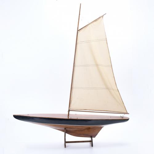 TWO SAILING VESSEL MODELS, 20TH CENTURY.