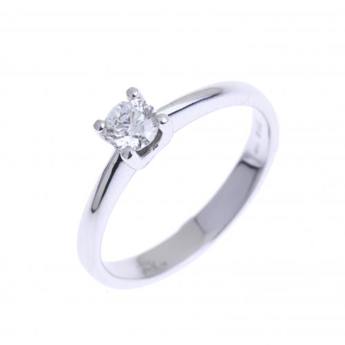 SOLITAIRE RING.