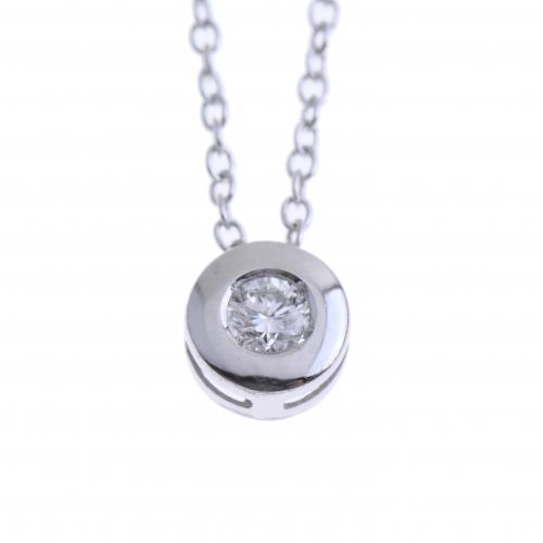 CHAIN WITH DIAMONDS PENDANT.