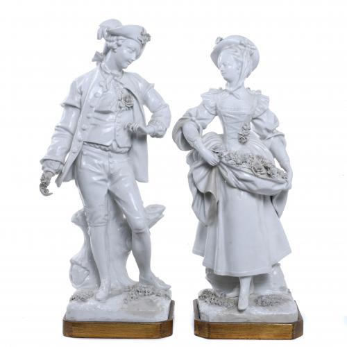 PAIR OF 18TH CENTURY-LIKE CHARACTERS, MID 20TH CENTURY.