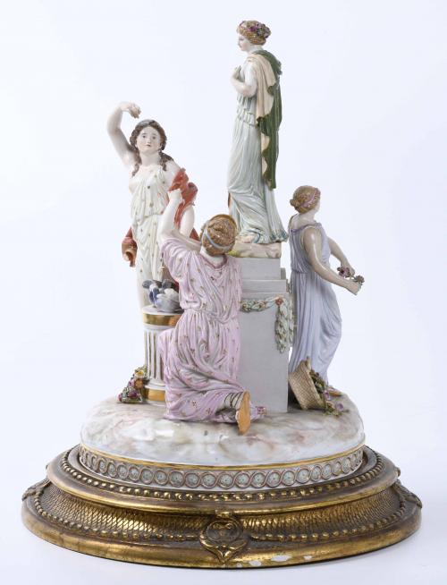 MEISSEN. LARGE GERMAN DECORATIVE CENTREPIECE WITH MYTHOLOGI