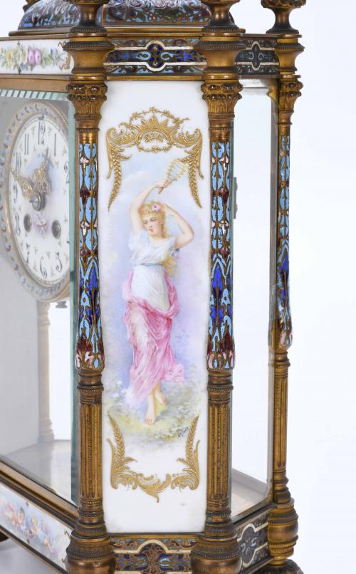 FRENCH TABLE CLOCK, EARLY 20TH CENTURY.