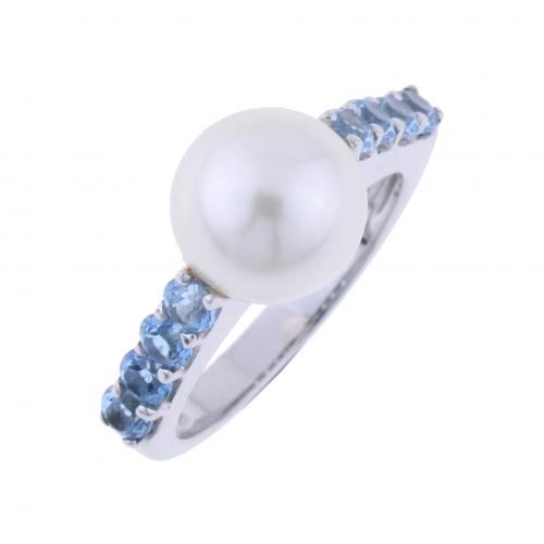 RING WITH PEARL AND TOPAZES.