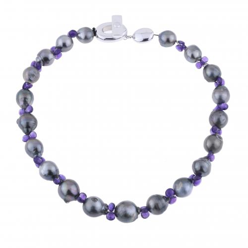 TAHITI PEARLS AND AMETHYSTS NECKLACE.