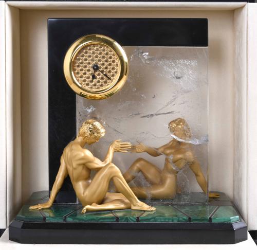 CARRERA Y CARRERA. SCULPTURE-CLOCK DEPICTING A COUPLE LOOKI