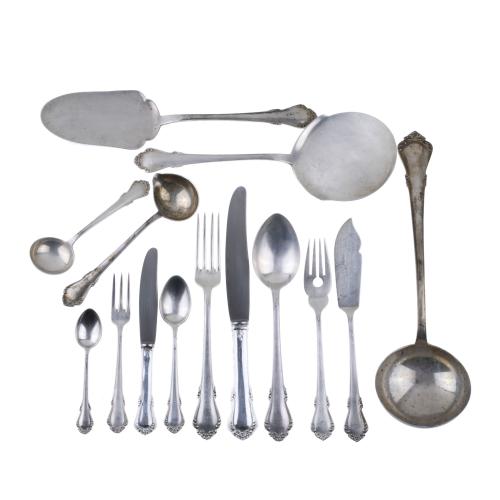 SPANISH CUTLERY FOR TWELVE SERVICES IN SILVER, MID 20TH CENTURY.