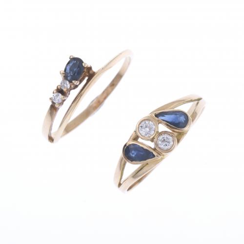 TWO RINGS IN YELLOW GOLD WITH SAPPHIRES AND DIAMONDS.