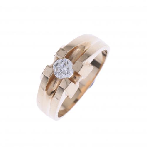 MEN'S SOLITAIRE RING IN YELLOW GOLD.