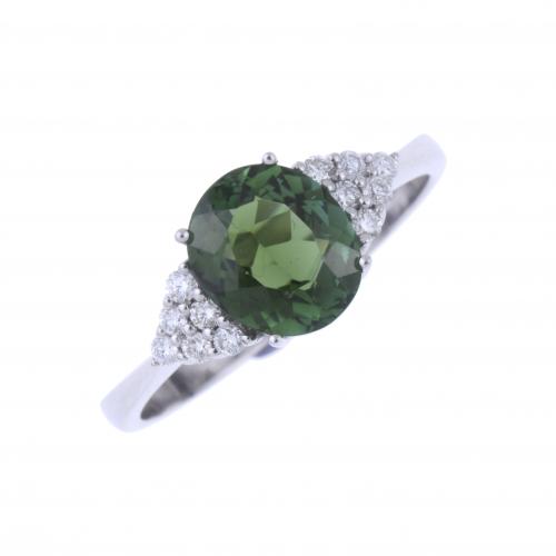 WHITE GOLD RING WITH GREEN TOURMALINE AND DIAMONDS.