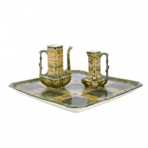 ENGLISH SET OF TRAY AND TWO JUGS, 19TH CENTURY.