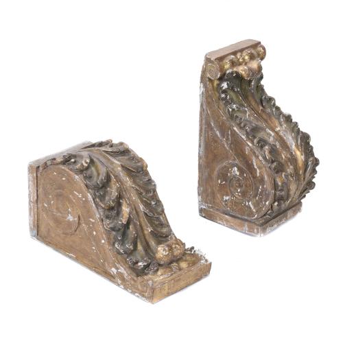 PAIR OF SPANISH CORBELS, 18TH CENTURY.