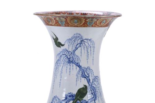 LARGE JAPANESE VASE, 20TH CENTURY.